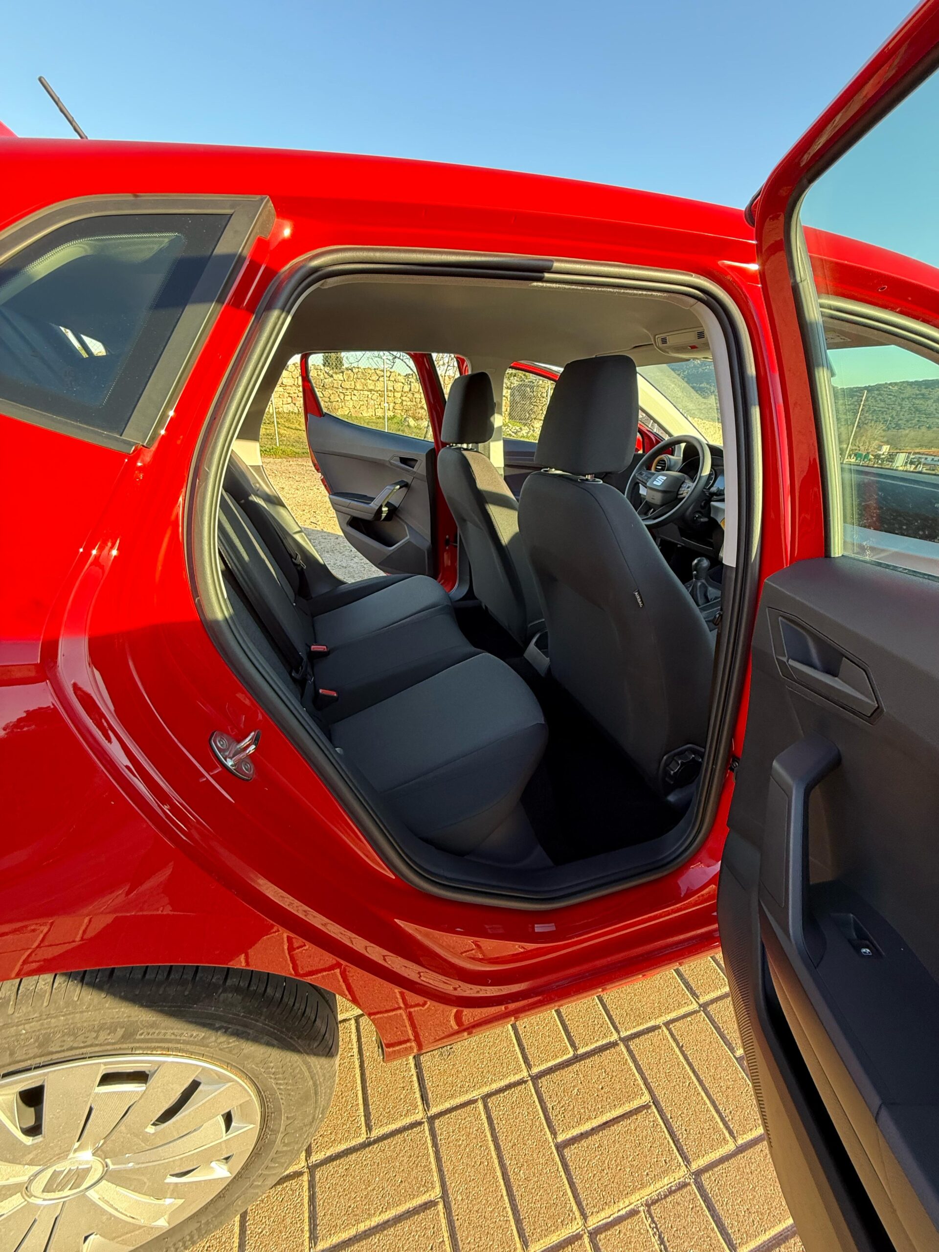 
								SEAT Ibiza 2022 1.0 TSI REFERENCE PLUS (80CV) lleno									