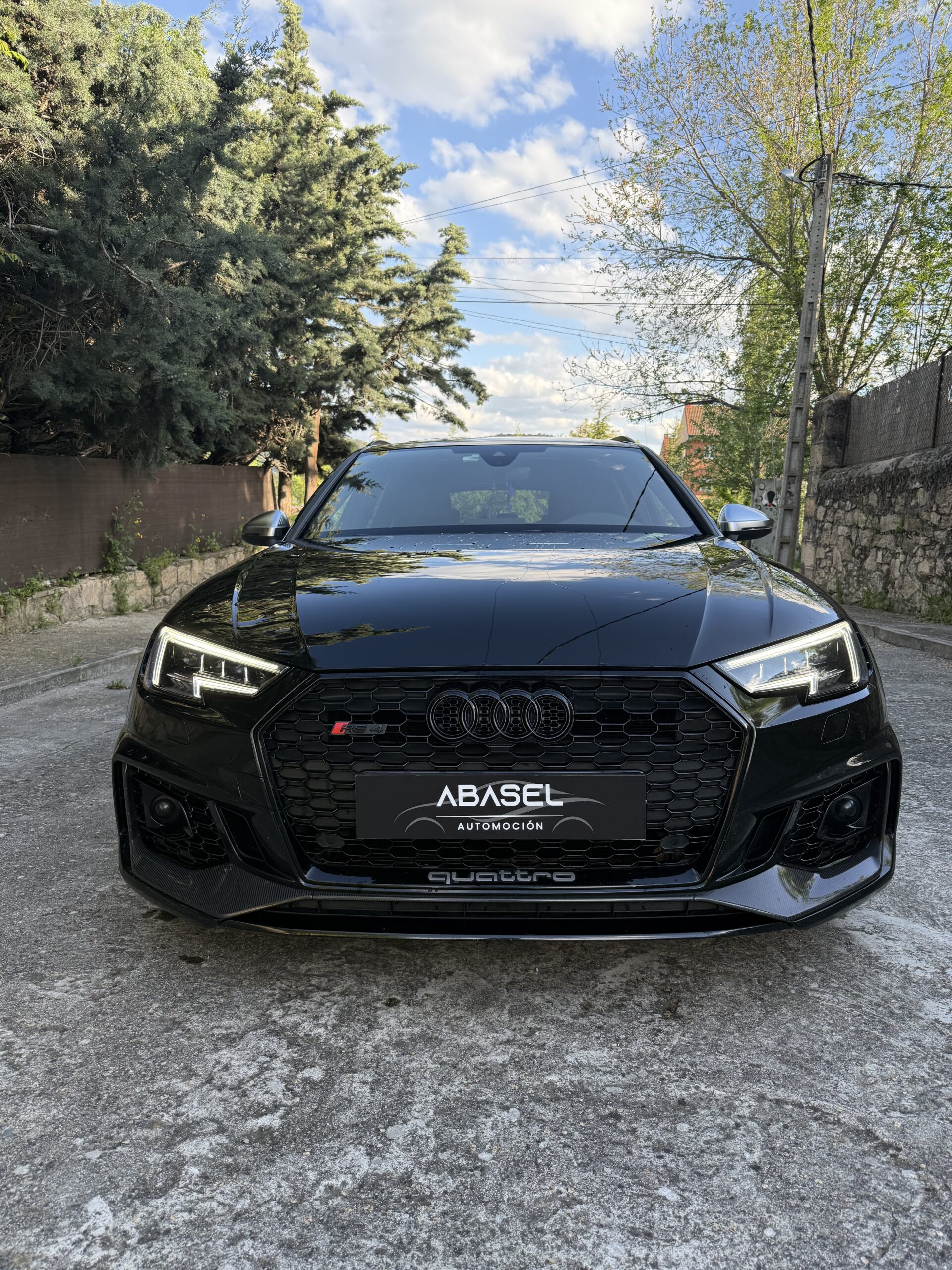 
								AUDI A4 RS4 Avant TFSI 331kW quattro tiptronic lleno									