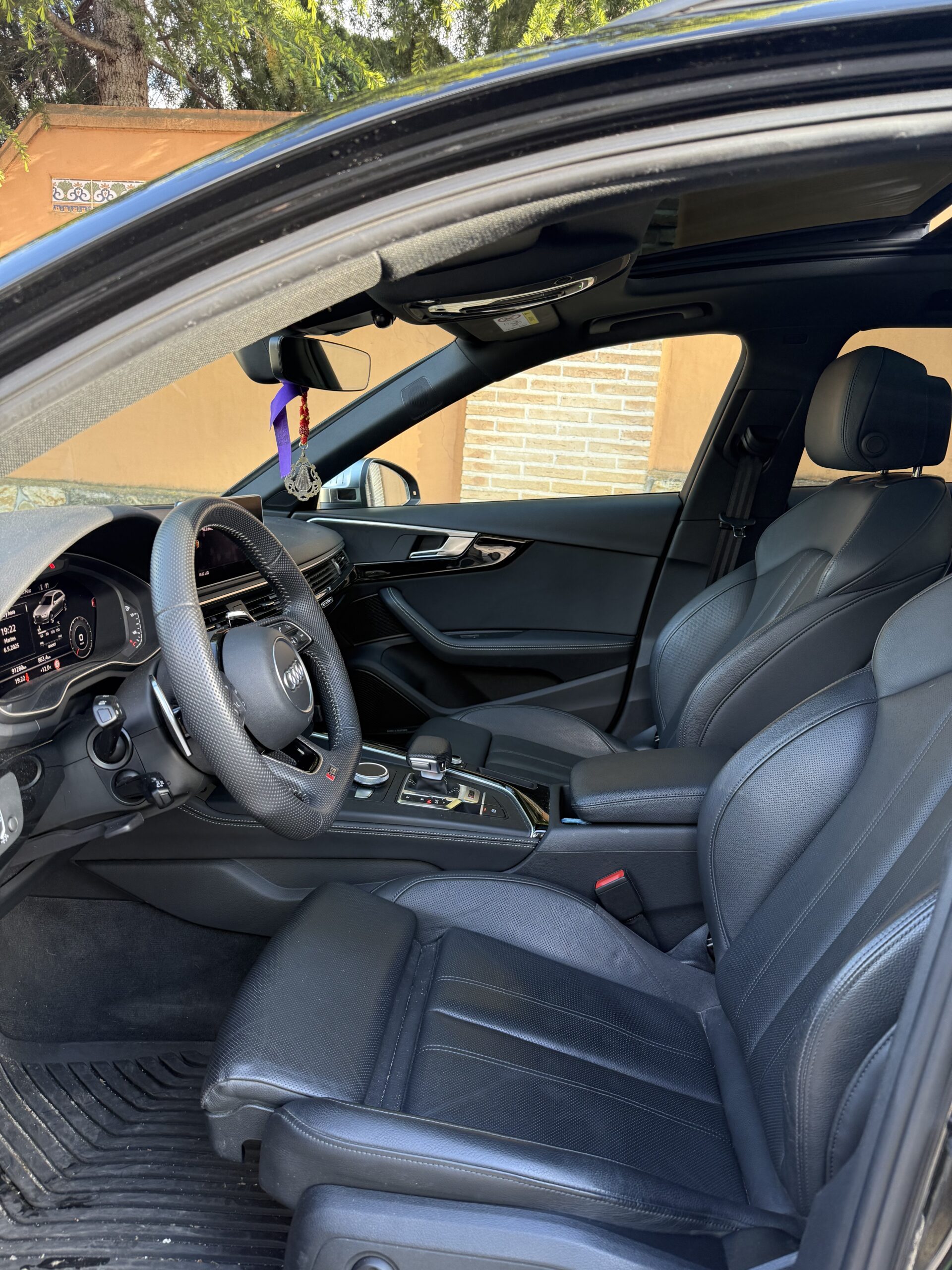 
								AUDI A4 RS4 Avant TFSI 331kW quattro tiptronic lleno									