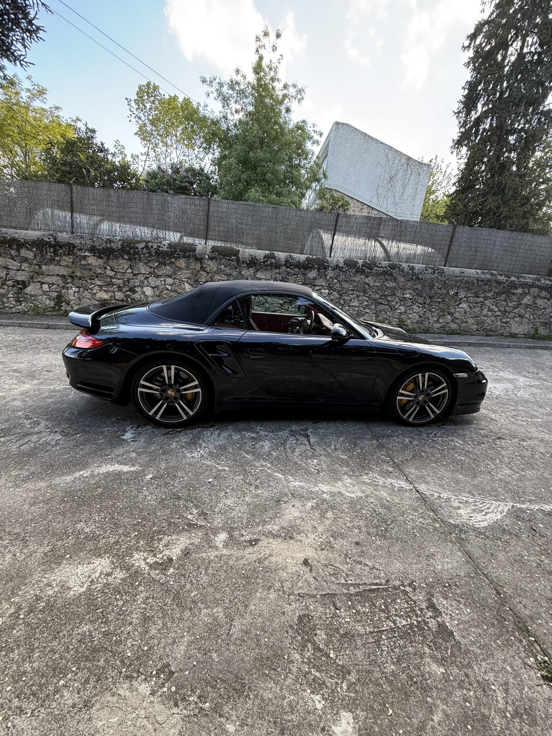 
								PORSCHE 911 Turbo S Cabrio lleno									