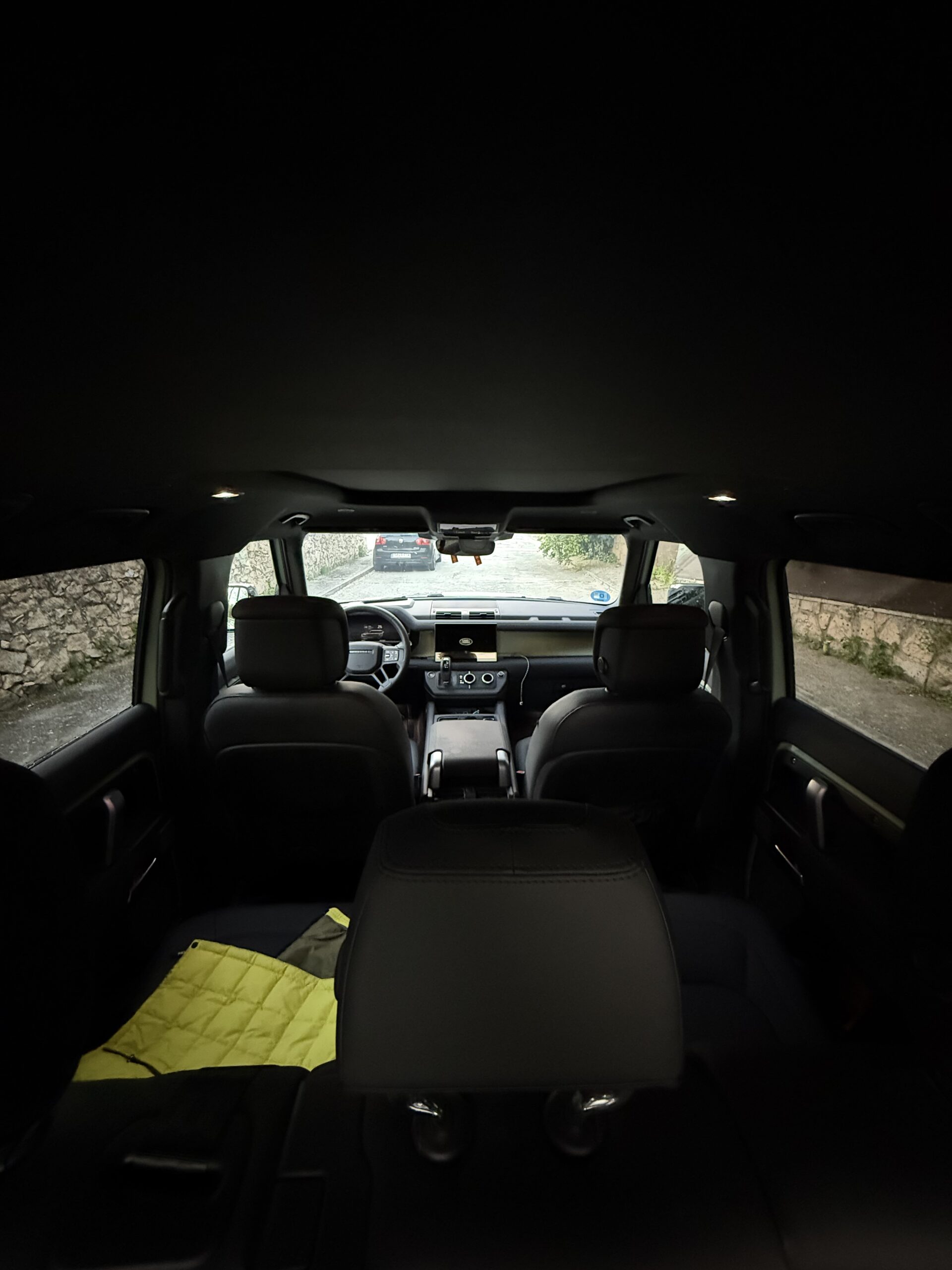 
								LAND-ROVER Defender 2.0 Si4 404 Limited Ed. 110 AT 4WD PHEV lleno									