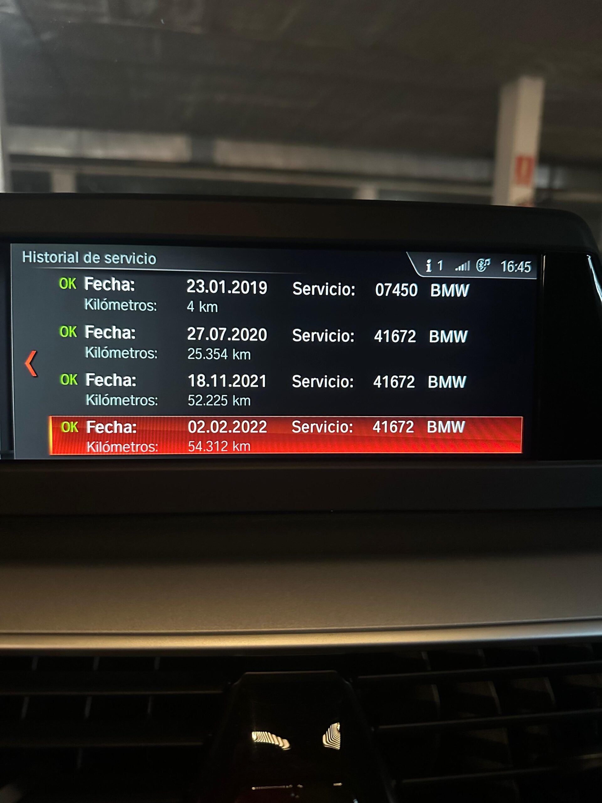 
								BMW 540i Xdrive Luxury 2018 lleno									