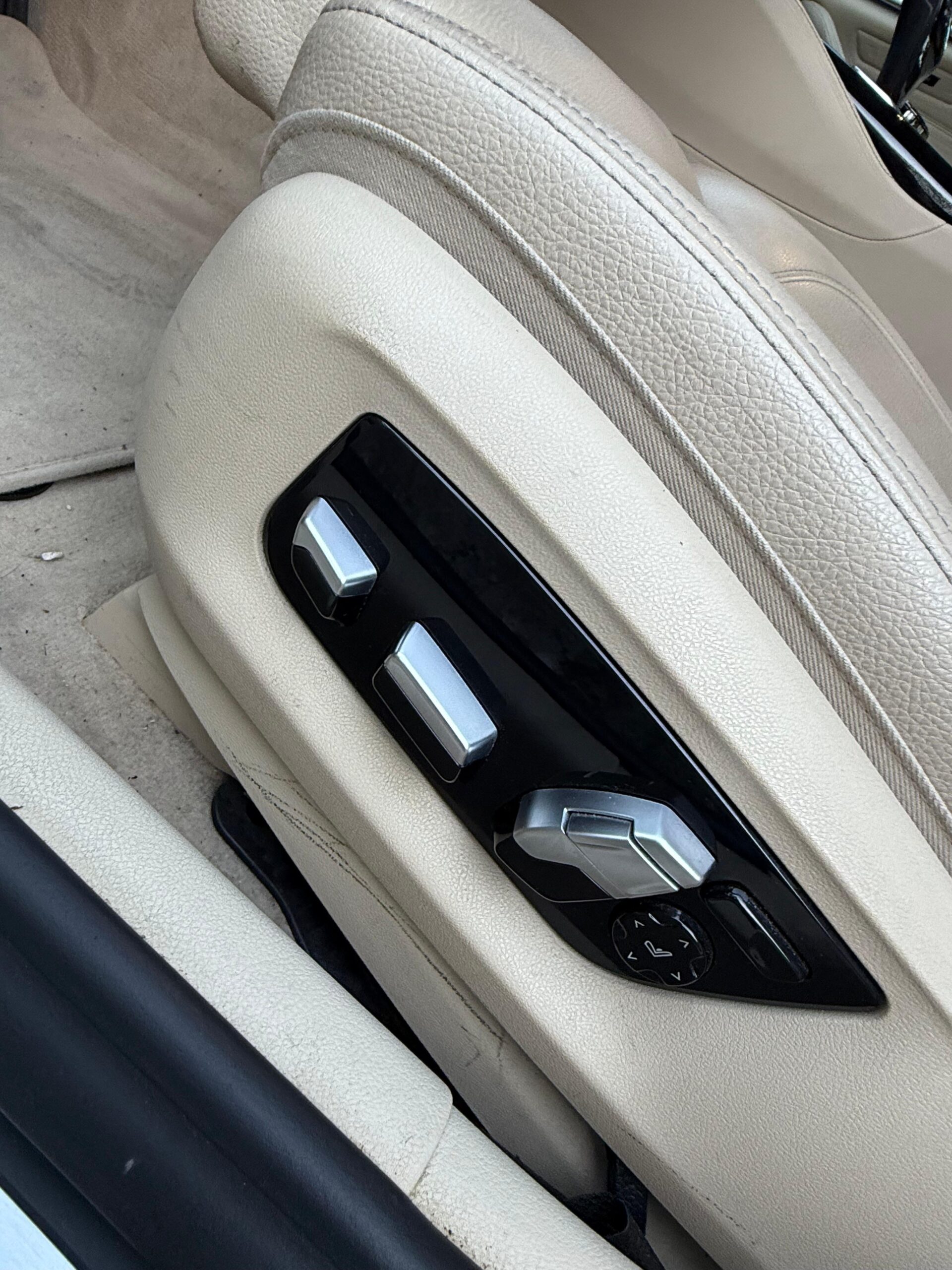 
								BMW 540i Xdrive Luxury 2018 lleno									