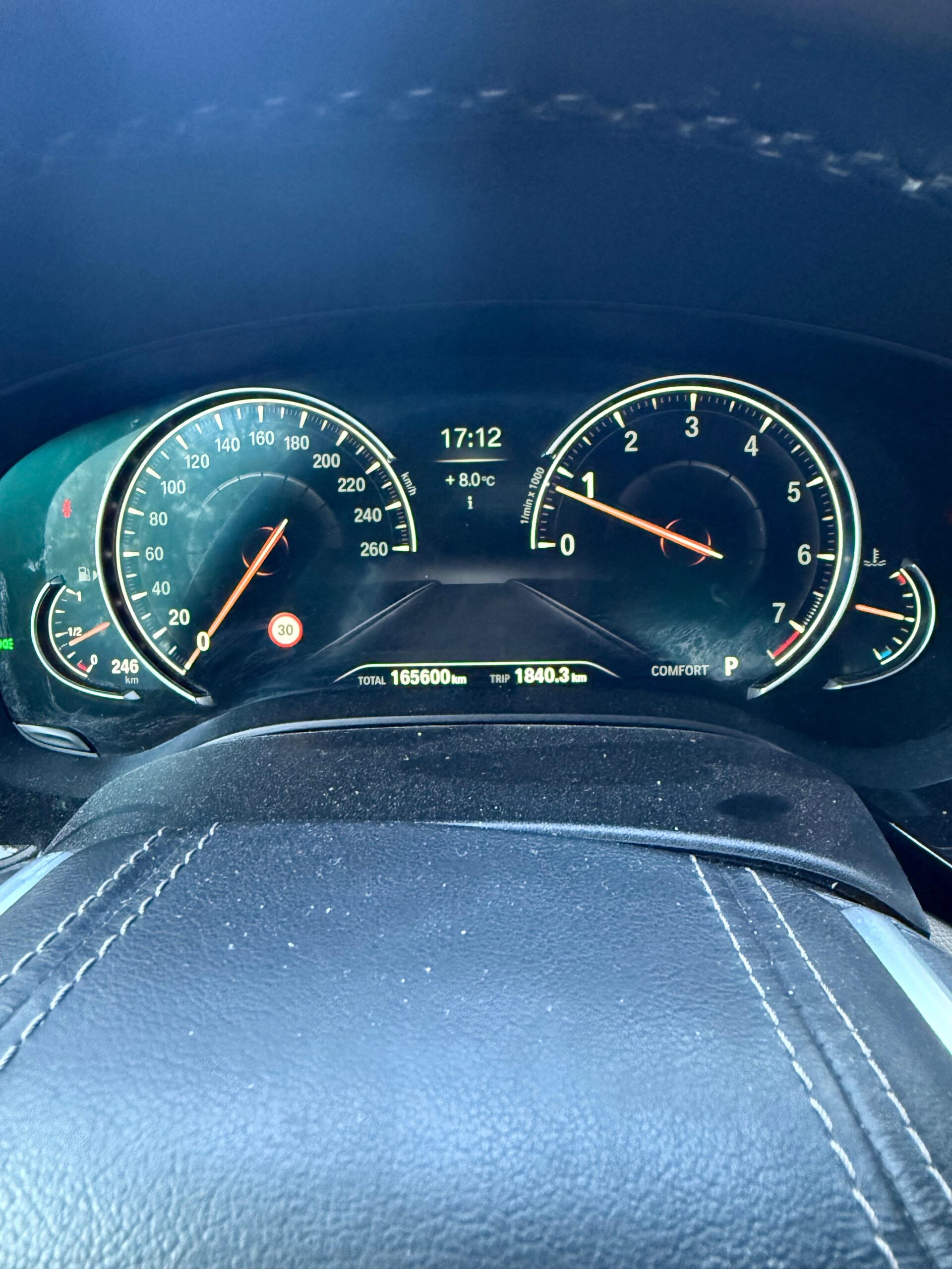 
								BMW 540i Xdrive Luxury 2018 lleno									