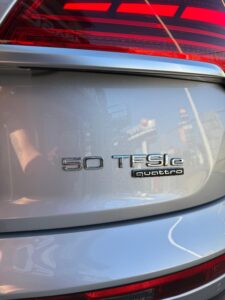 Se vende Audi Q5 2021 50 TFSI e Quattro Ultra en excelente estado