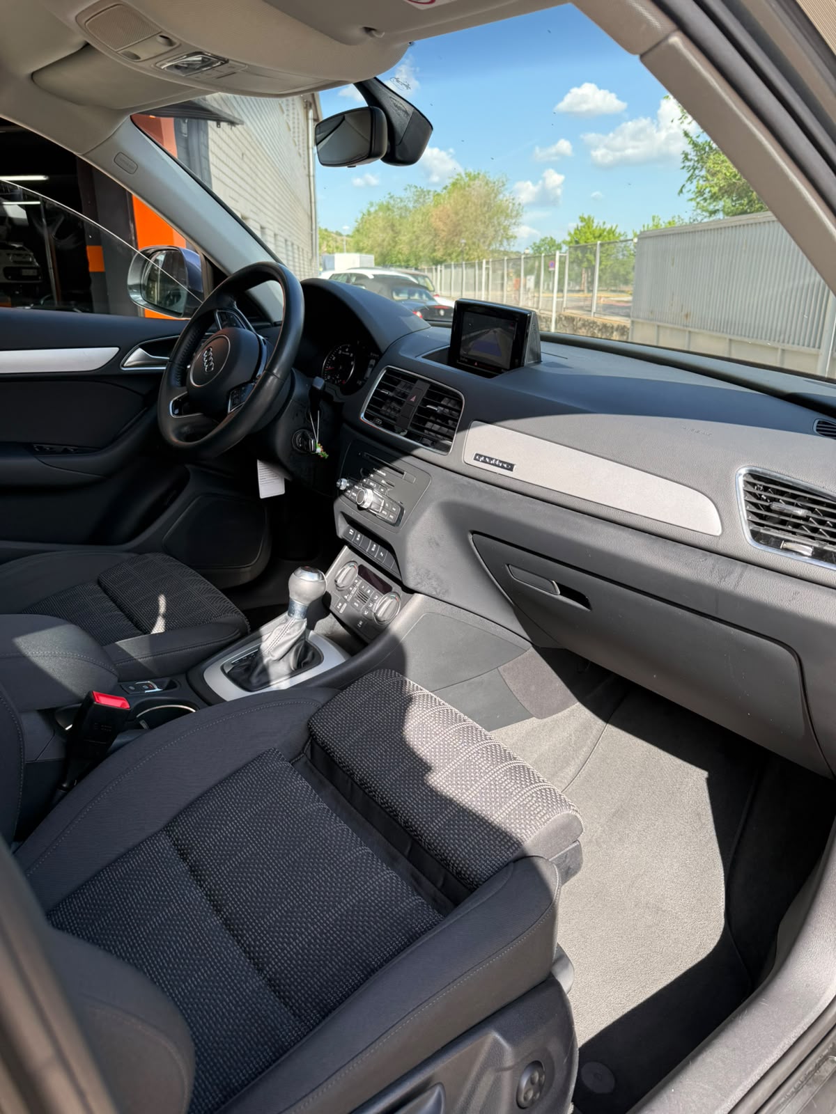
								AUDI Q3 SPORT 2.0TFSI QUATTRO S-TRONIC lleno									